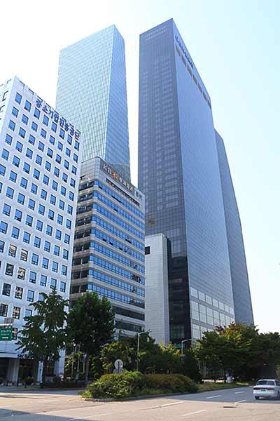 它不仅是首尔高层建筑的地标,也是黄金和财富的象征.